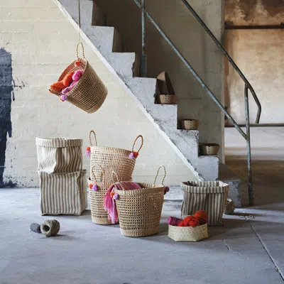 Ikea Mävinn Basket, Palm Leaf Handmade, 10 ¼x4x4 "