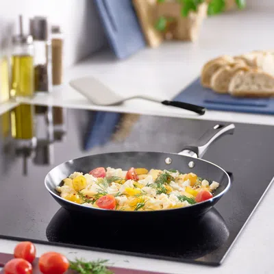 Ikea Tagghaj Frying Pan, Non-stick Coating Black, 9 "