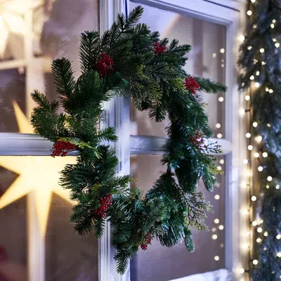 Ikea Vinterfint Christmas Artificial Wreath, Indoor/outdoor Green, 23 ½ "