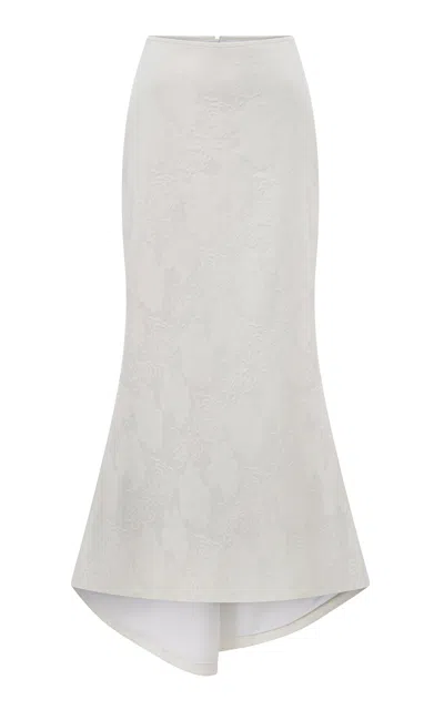 Ila Moda Operandi In White