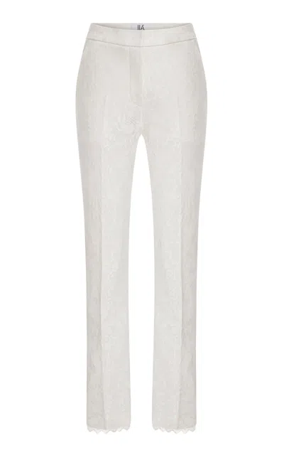 Ila Moda Operandi In White