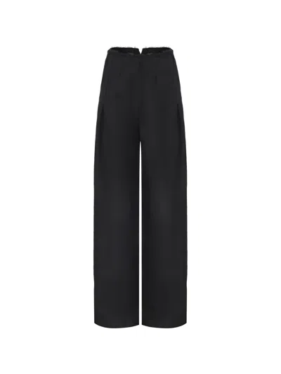 Ili Node Delia Pleated Trousers In Black