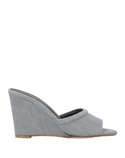 Ilio Smeraldo X Jiyoung 01 Sandals In Grey