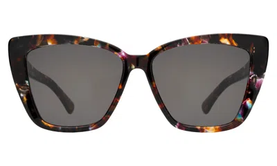 Illesteva Barcelona Sunglasses In Sundae / Grey Flat