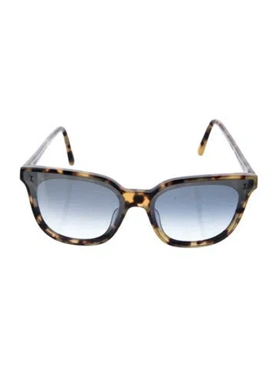 Pre-owned Illesteva Cat-eye Gradient Sunglasses In Neutrals