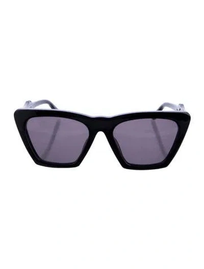 Pre-owned Illesteva Cat-eye Tinted Sunglasses In Black