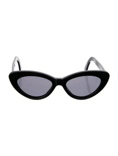 Pre-owned Illesteva Cat-eye Tinted Sunglasses In Black