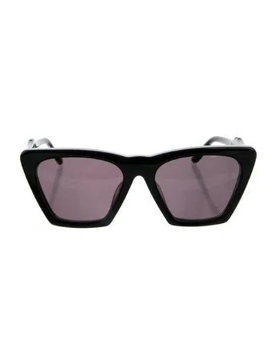 Pre-owned Illesteva Cat-eye Tinted Sunglasses In Black