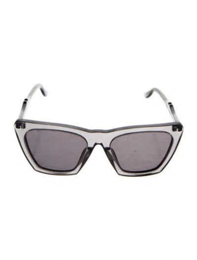 Pre-owned Illesteva Cat-eye Tinted Sunglasses In Grey