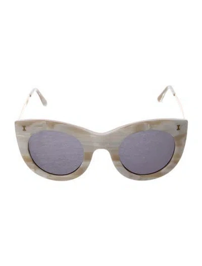 Pre-owned Illesteva Cat-eye Tinted Sunglasses In Neutrals