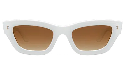 Illesteva Donna Sunglasses In White / Brown Gradient