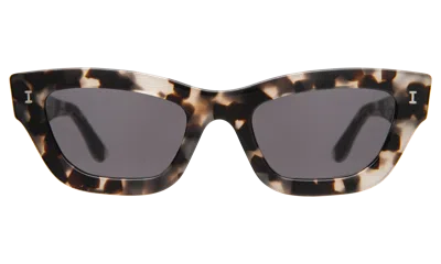 Illesteva Donna Sunglasses In White Tortoise / Grey