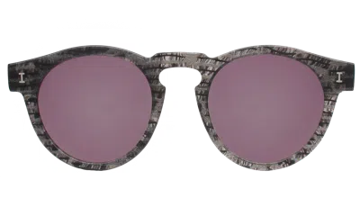 Illesteva Leonard (classic Flex Hinge) Sunglasses In Black Frost / Bordeaux Flat Mirror