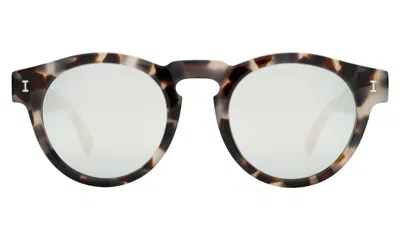 Illesteva Leonard Sunglasses In White Tortoise / Silver Mirror