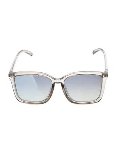 Pre-owned Illesteva Square Gradient Sunglasses In Clear