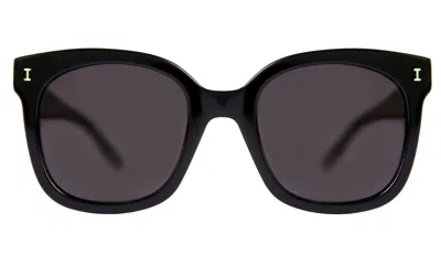 Illesteva Valencia Sunglasses In Black / Grey