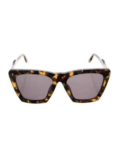 Pre-owned Illesteva Wayfarer Tinted Sunglasses In Neutral