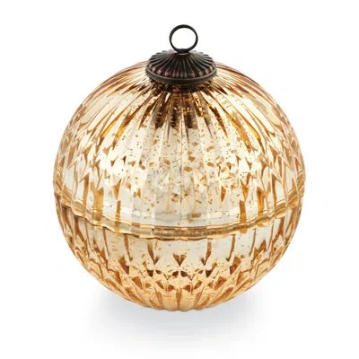 Illume Noble Holiday Winter White Candle In Gold