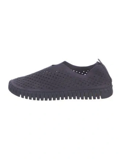 Pre-owned Ilse Jacobsen Lasercut Accents Flats In Blue