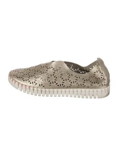 Pre-owned Ilse Jacobsen Leather Lace Pattern Flats In Neutral