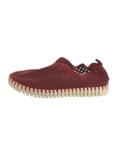 Pre-owned Ilse Jacobsen Leather Sneakers In Red