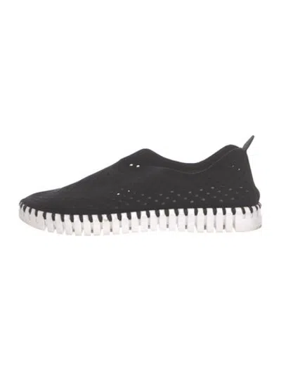 Pre-owned Ilse Jacobsen Suede Lasercut Accents Flats In Black/white