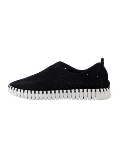 Pre-owned Ilse Jacobsen Suede Sneakers In Black
