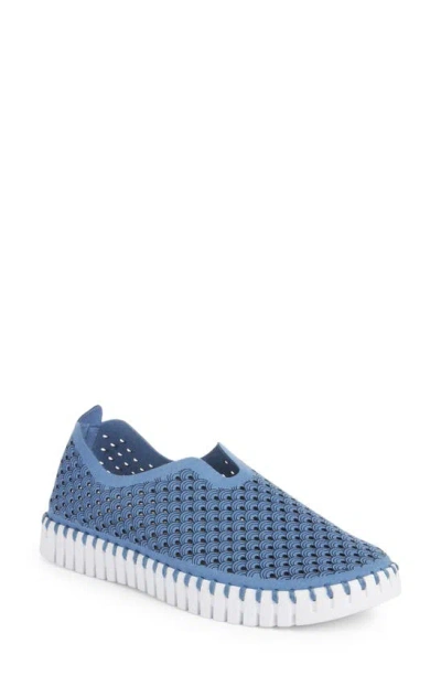 ILSE JACOBSEN TULIP 139 PERFORATED SLIP-ON SNEAKER