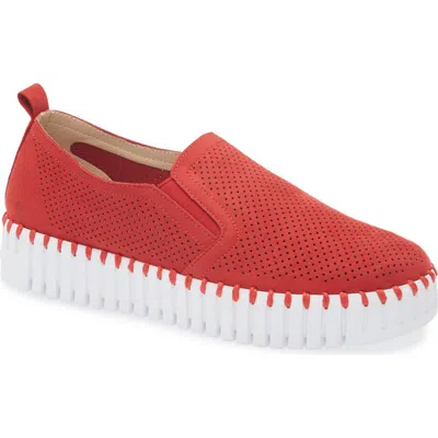 Ilse Jacobsen Tulipu Perforated Platform Sneaker In Deep Red