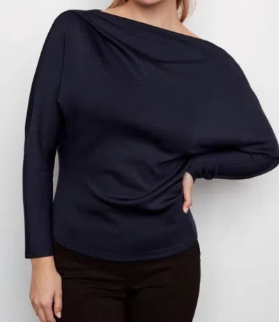 Iltm Demi Butter Top In Navy In Blue