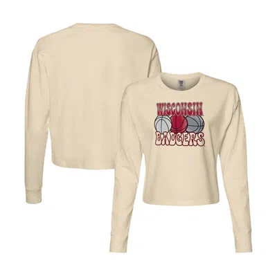 Image One Natural Wisconsin Badgers Comfort Colours Basketball Cropped Long Sleeve T-shirt