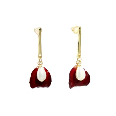I'mmany London Women's Gold Real Flower Grande Amore Rose Petal And Teardrop Pearl Earrings