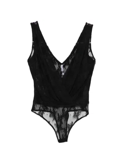 Imperial Lace V-neck Top In Black