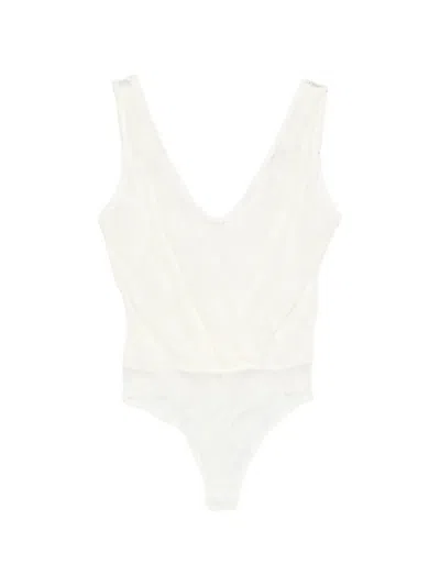 Imperial Lace V-neck Top In White