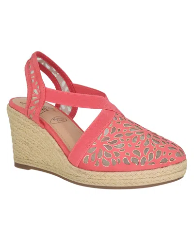 Impo Women's Tuccia Laser Cut Platform Wedge Sandals In Rosey Coral