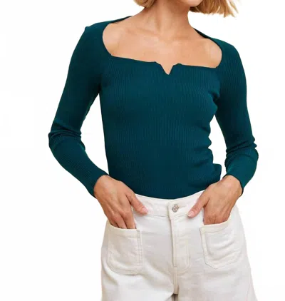 In-loom Ribbed Notch Neck Top In Teal In Blue