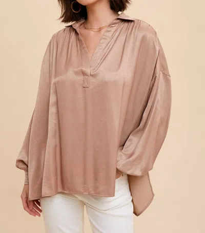 In-loom Something Special Top In Taupe In Grey