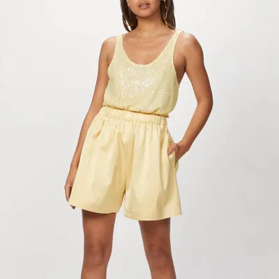 In The Mood For Love Odette Solid Top In Yellow