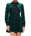 Ina Velvet Bow Tie Dress In Green In Green