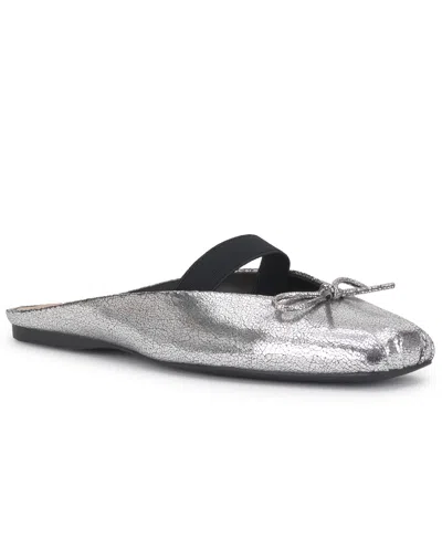 Inc International Concepts Women's Rynna Slip-on Flat Mules, Macy's Exclusive In Silver
