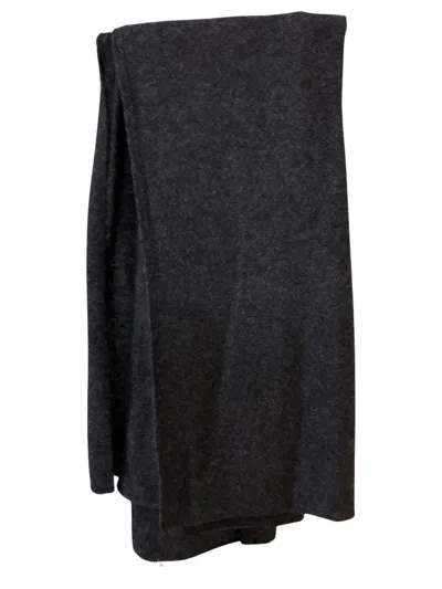Incashmere Women's Cashmere Shawl In Heather Charcoal In White