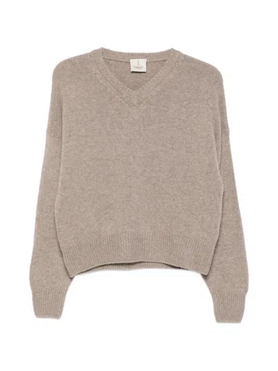 Incentive! Cashmere Connie V-neck Sweater In Neutral