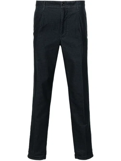 Incotex Herringbone-pattern Tapered Trousers In Black