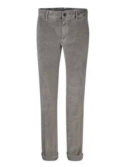 Incotex Trousers In Green