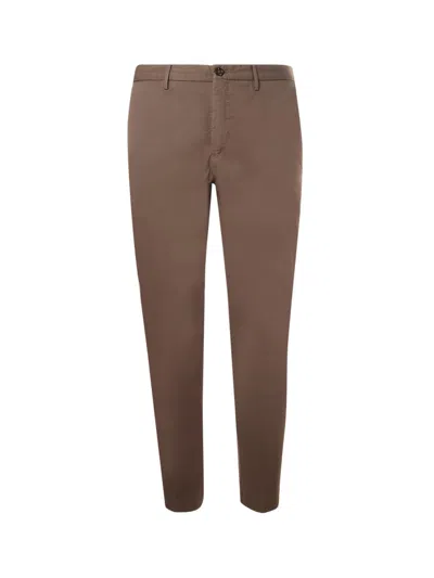 Incotex Trousers In Dark Brown