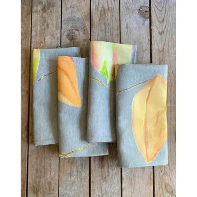 India & Purry Napkin Set: Three Lanterns On Gray In Gray;orange