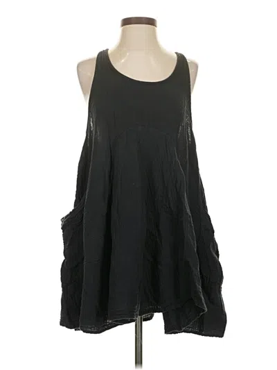 Pre-owned India Hicks Sleeveless Top Black Halter Neckline Tops