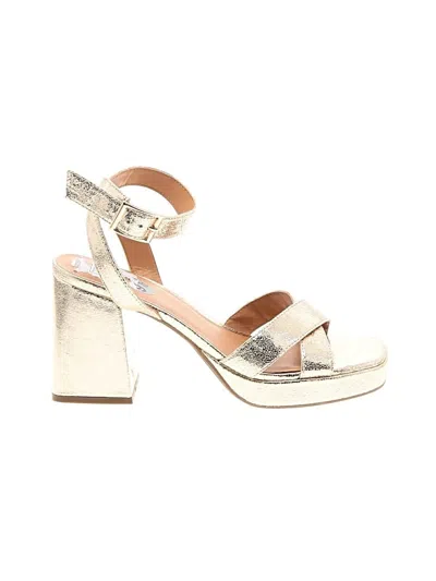 Pre-owned Indigo Rd Sandals In Silver