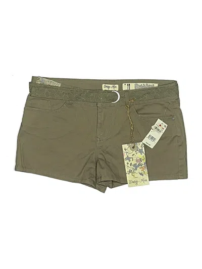 Indigo Rein Khaki Shorts In Green
