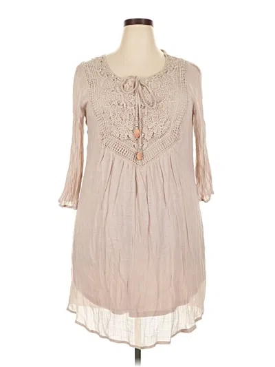 Pre-owned Indigo Rose Casual Dress In Tan